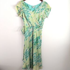 Mathilde green pattern short-sleeve wrap dress